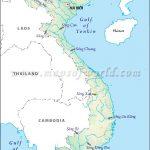 duong-bo-bien-viet-nam-keo-dai-va-trai-qua-2-vung-dong-bang-rong-lon